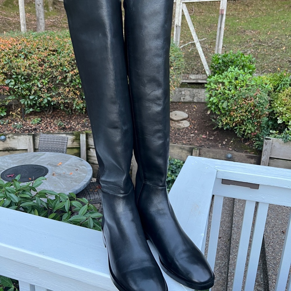 Stuart Weitzman 5050 BOOT SIZE 8.5